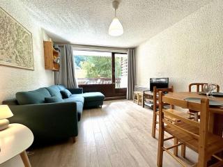 Studio cosy proche télécabine Fréjus, 4 pers, piscine et parking, La Salle-les-Alpes - FR-1-330F-104 - 0