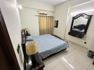 New Luxury 2-Bed Apartment In North Nazimabad - 8