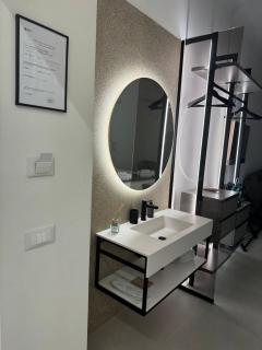 Cicerone's Luxury Suites - 1