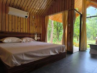 Royal Villa Resort - 3
