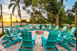 NEW-Heated Pool-Pickleball-Hot Tub-Movie Theater-Game Room-Playset-Basketball-10 Beds - 1