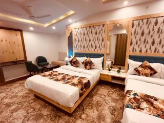The Pine Woods A Luxury Resort in Mussoorie Rooftop Restro - 3