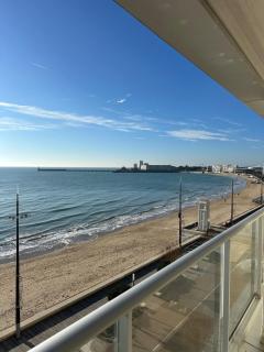 Appartement vue mer rénové - 3