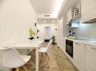 Prisma Suite, A stone's throw from the station - 0