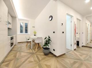 Prisma Suite, A stone's throw from the station - 6