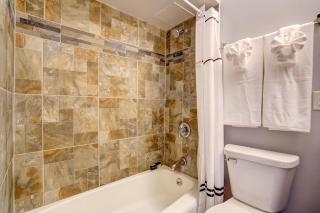 Free Parking Pet Friendly Private Entry MedCenter - 2