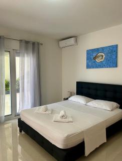 Cozy home next to Athens airport - 0