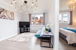 Lovely flat with Wi-Fi and free parking - 6