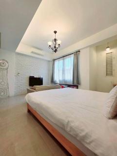 Q House - 2