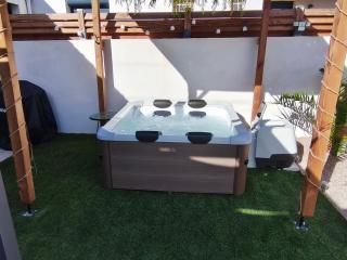 Détente et jacuzzi au Somail - 4