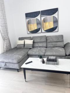 Lavish 2 BHK in Yas Island near Ferrari world and Sea world - 4
