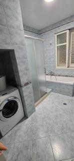 Cosy & Modern Family Home - 3