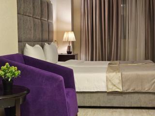 Crown Suites - 1