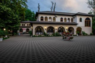 Hotel Camp Karagaq - Pejë - 8