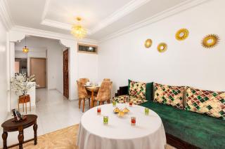 Bright apartment Maarif, 2 bedrooms, Wi-Fi, AC - 9