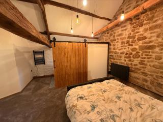 The Snug- A beautiful and characterful property connected to a historic Georgian Manor House - 3