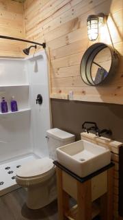 Smoky Hollow Outdoor Resort A-Frame Cabin - 9