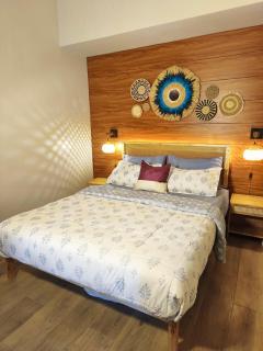 Condo- Park McKinleyWest Big1Br unit -Pool View - 1