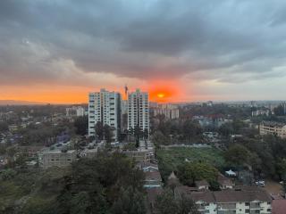 Elegant Wilma Towers Stay - Golden Sunsets & Ngong Hills views - 3