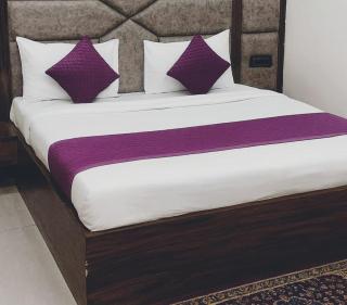 Hotel Petal Rose By RK Near Gol chakkar Vrindavan - 6