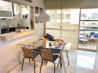 Belissimo Apartamento na Praia da Barra by Marcolini - 1