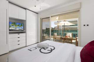 Pool view שלושה חדרי שינה - 8