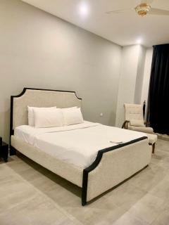 Spacious 1-Bedroom Apartment - 1