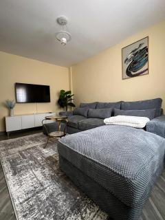 HomelyByMutheu - 3