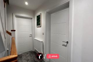 Spacious 4 Bedroom House for 8 Guests Ideal for Families and Contractors, WIFI and Free Parking - 9