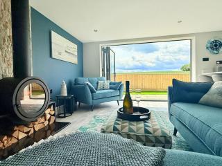 Seaside Getaway - Roebuck Cottage - 0
