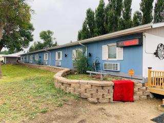 West Dakota Inn - 0