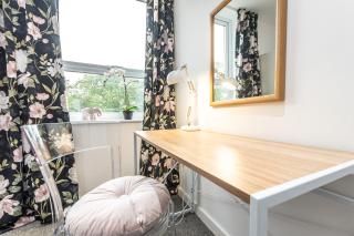 KGV Stays Millbrook Executive Smart Corporate Apartment with Excellent City Links - 2