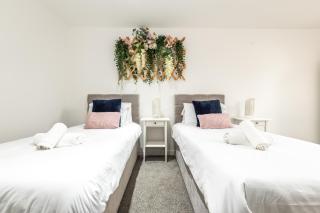 KGV Stays Millbrook Executive Smart Corporate Apartment with Excellent City Links - 0