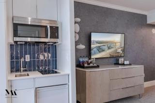 FontaineBleau Resort High Floor w Ocean Views - 9