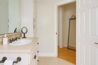 The Heart Of Hollywood Hills - 3