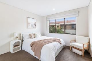 2BR Cronulla Water Views & Free Parking - 8