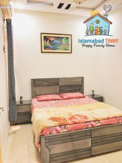 Islamabad Tinny Happy Family Home - 6