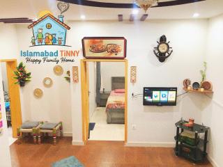 Islamabad Tinny Happy Family Home - 1