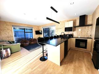 Rivers Edge Apartment - 0