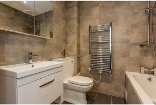 Hull Central Comfort - 9