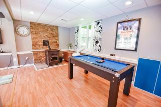 Evergreen Escape Hot Tub Game Room Fire Pit - 6