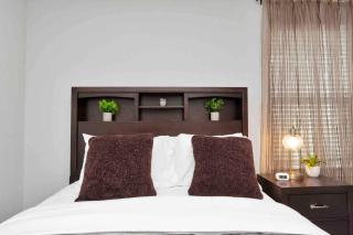 Rammies Home W/Pool Access - 9