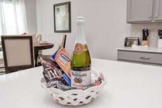 Rammies Home W/Pool Access - 4