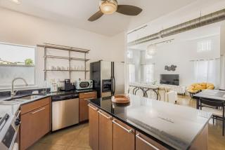 SoCo Retreat - Escape for 8 - EV Charger Available - 4