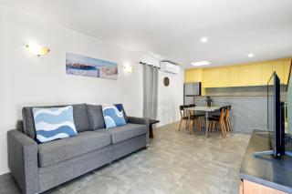 Bay Shore Villa - 9