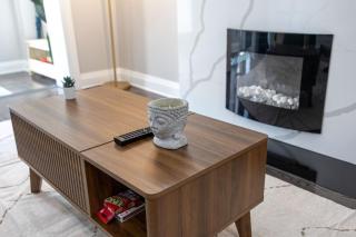 Entire Unit - Steps From History - 5 Mins To Beaches - 3