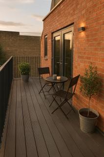 Modern 2-Bedroom Flat with Balcony in Central Location - 3