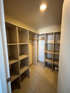 Moderno departamento, cómodo y céntrico - 1