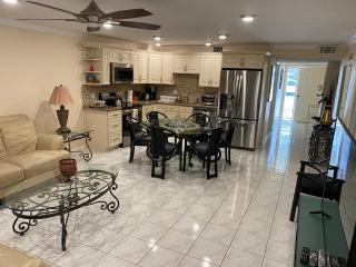 Super nice 3 bedroom 2 bathroom apartment - 9