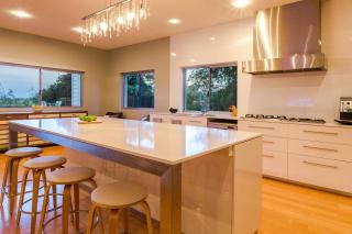 Oasis - Tranquil Getaway with Pool and Scenic Outlooks - 4